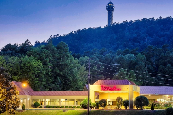 Hotel RED ROOF HOT SPRINGS